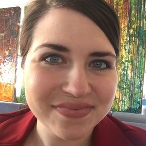 Meet your Posher, Courtney